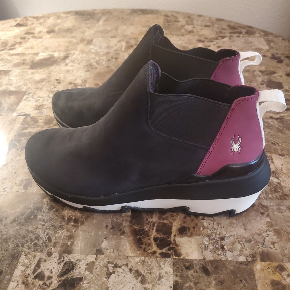 Spyder womens chelsea boots sz 8 Crossover Wedge Black Suede Outdoor Snow Active